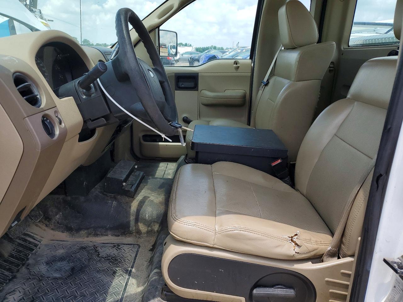 2008 Ford F150 White vin: 1FTRF12W48KB87918