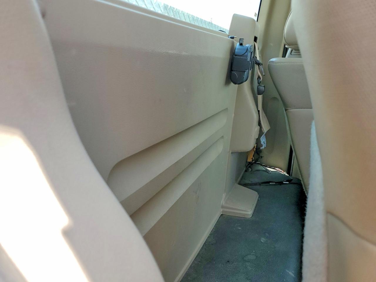 2008 Ford F150 White vin: 1FTRF12W48KB87918