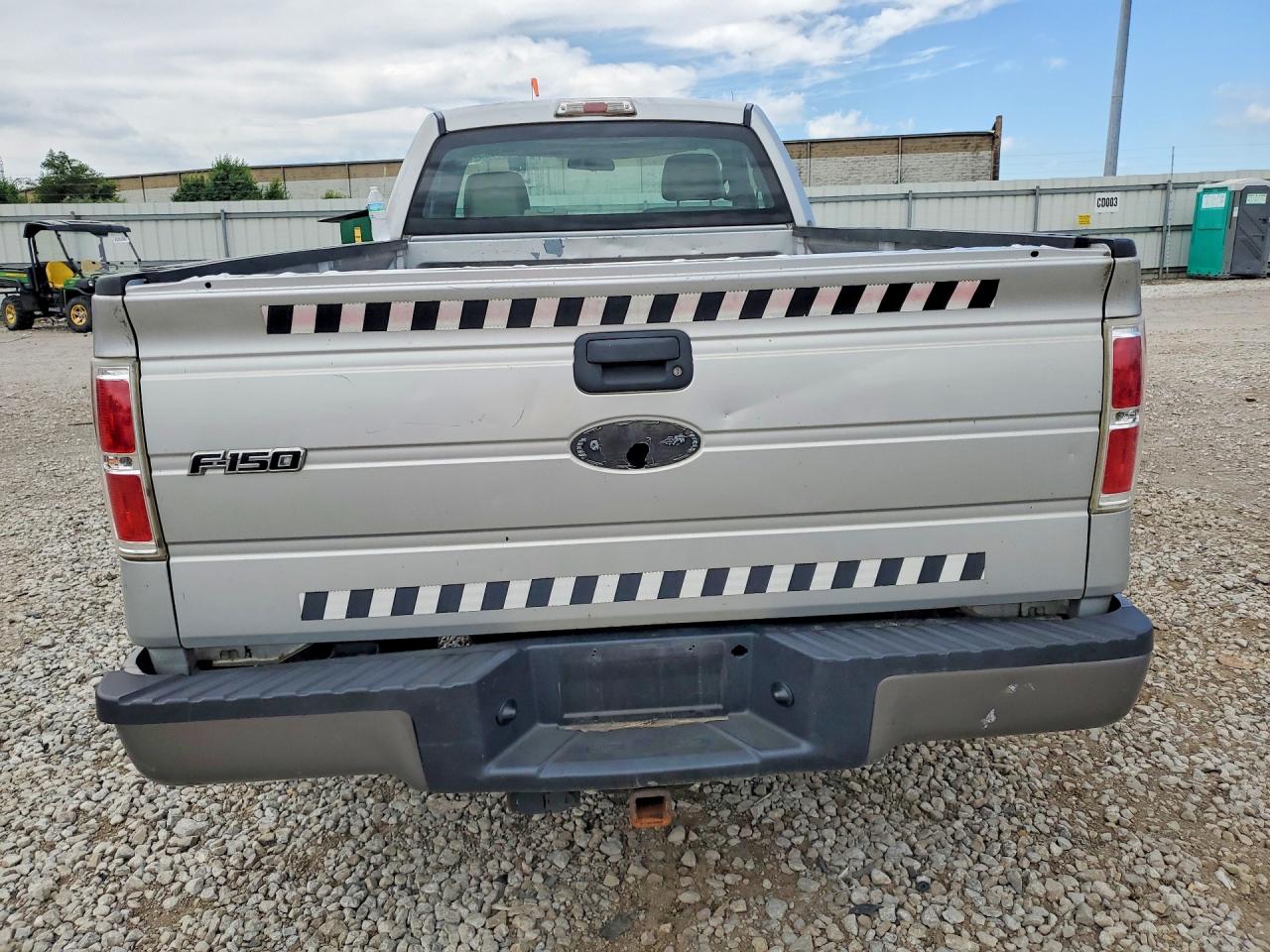 2009 Ford F150 Silver vin: 1FTRF12W49KA73273