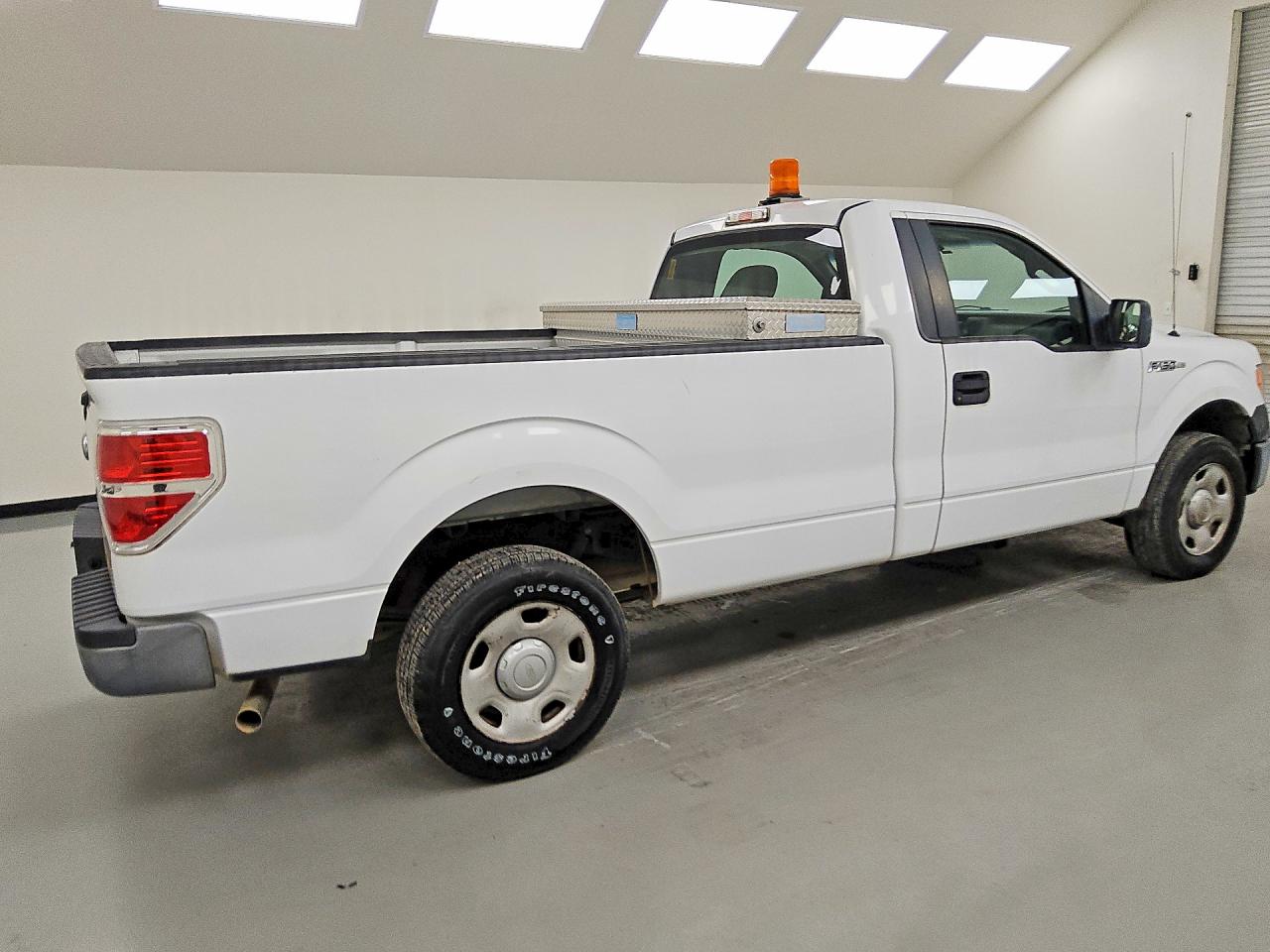 2009 Ford F150 Белый vin: 1FTRF12W49KA89179