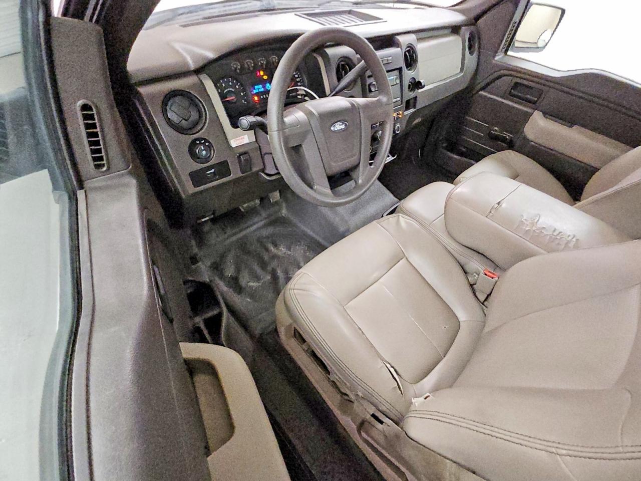 2009 Ford F150 Белый vin: 1FTRF12W49KA89179
