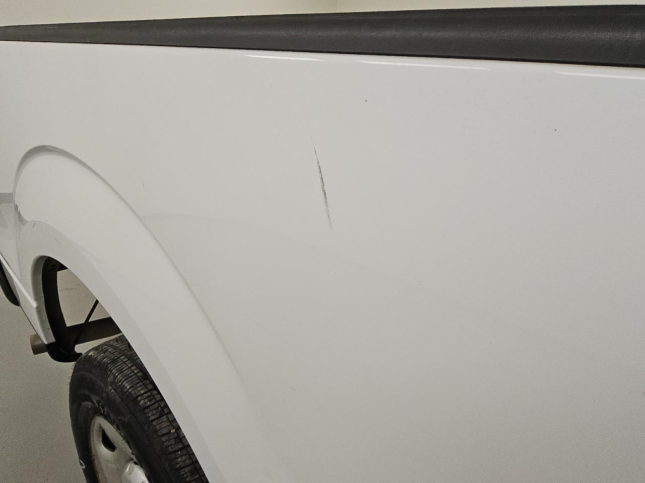 2009 Ford F150 Белый vin: 1FTRF12W49KA89179 Damage: Right Bed Side, Heavy Scratch, 5 To 6 Inches