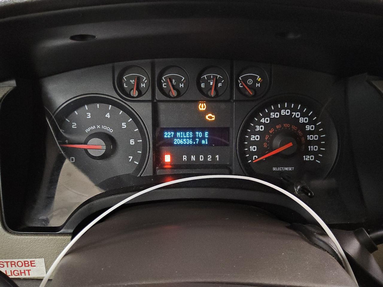 2009 Ford F150 Белый vin: 1FTRF12W49KA89179 Damage: Warning Light - Engine, On, Unacceptable
