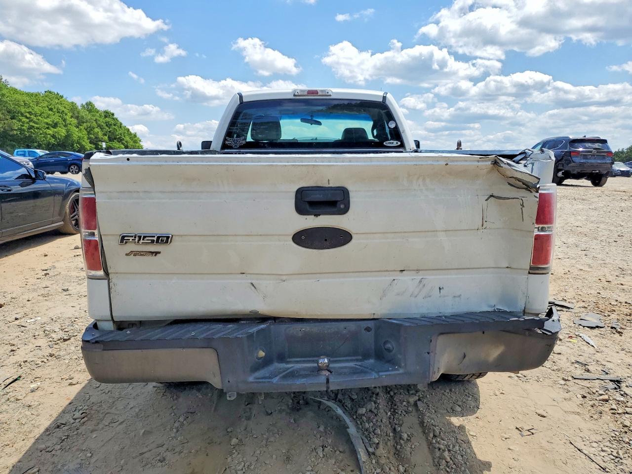 2009 Ford F150 White vin: 1FTRF12W49KB49199