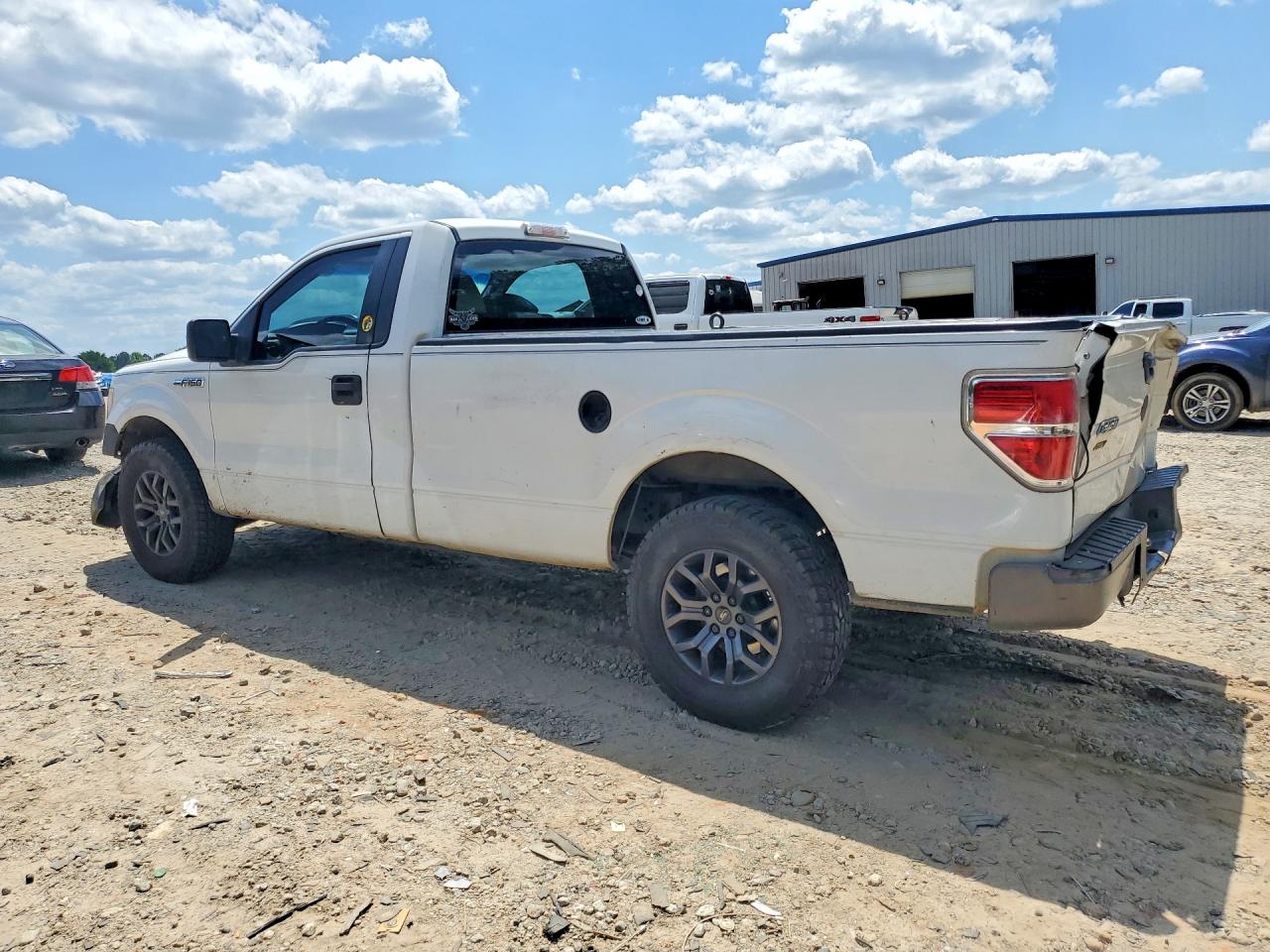 2009 Ford F150 White vin: 1FTRF12W49KB49199