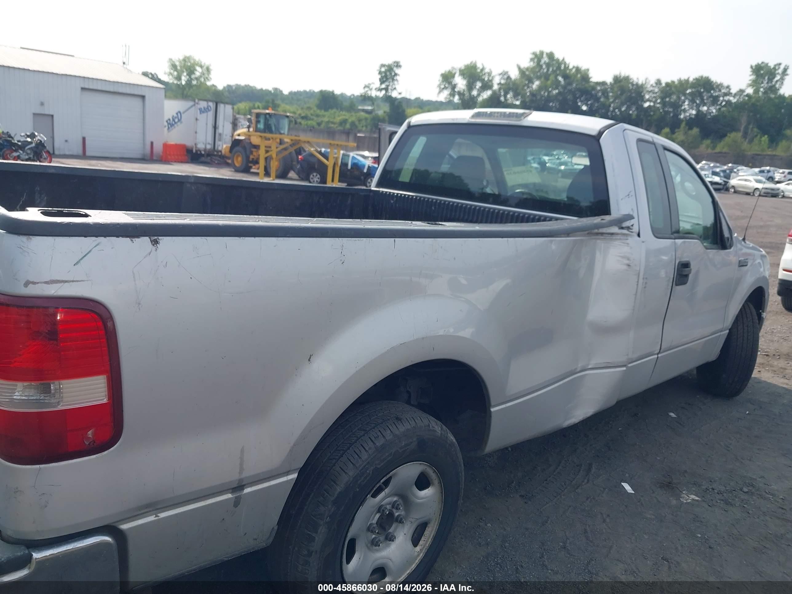 2004 Ford F-150 Stx/xl/xlt Silver vin: 1FTRF12W54NB77925