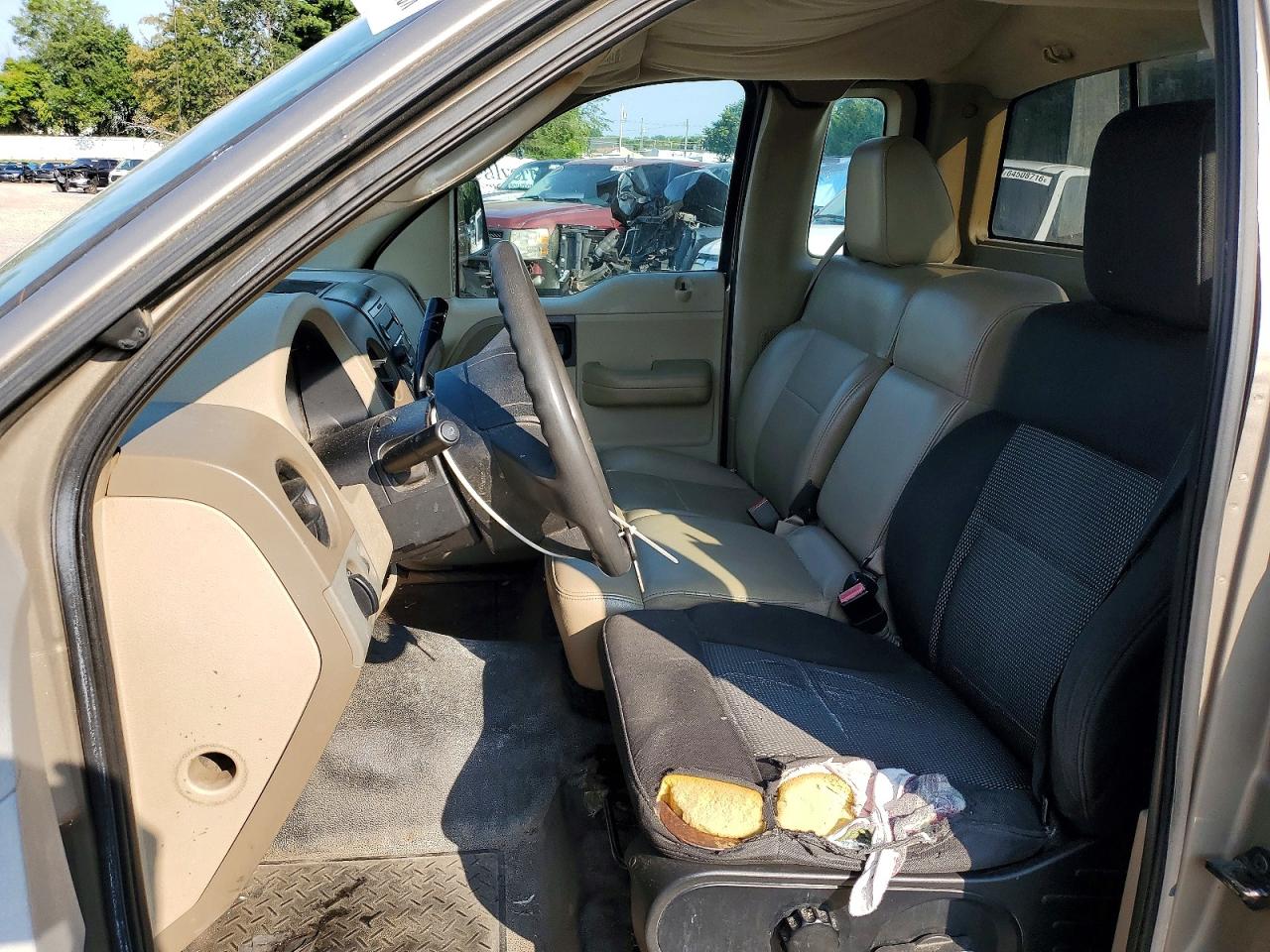 2005 Ford F150 Silver vin: 1FTRF12W55NA39531