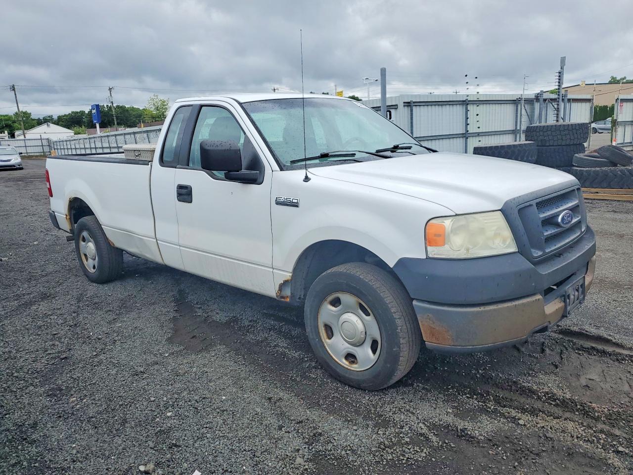 2005 Ford F150 White vin: 1FTRF12W55NB11103