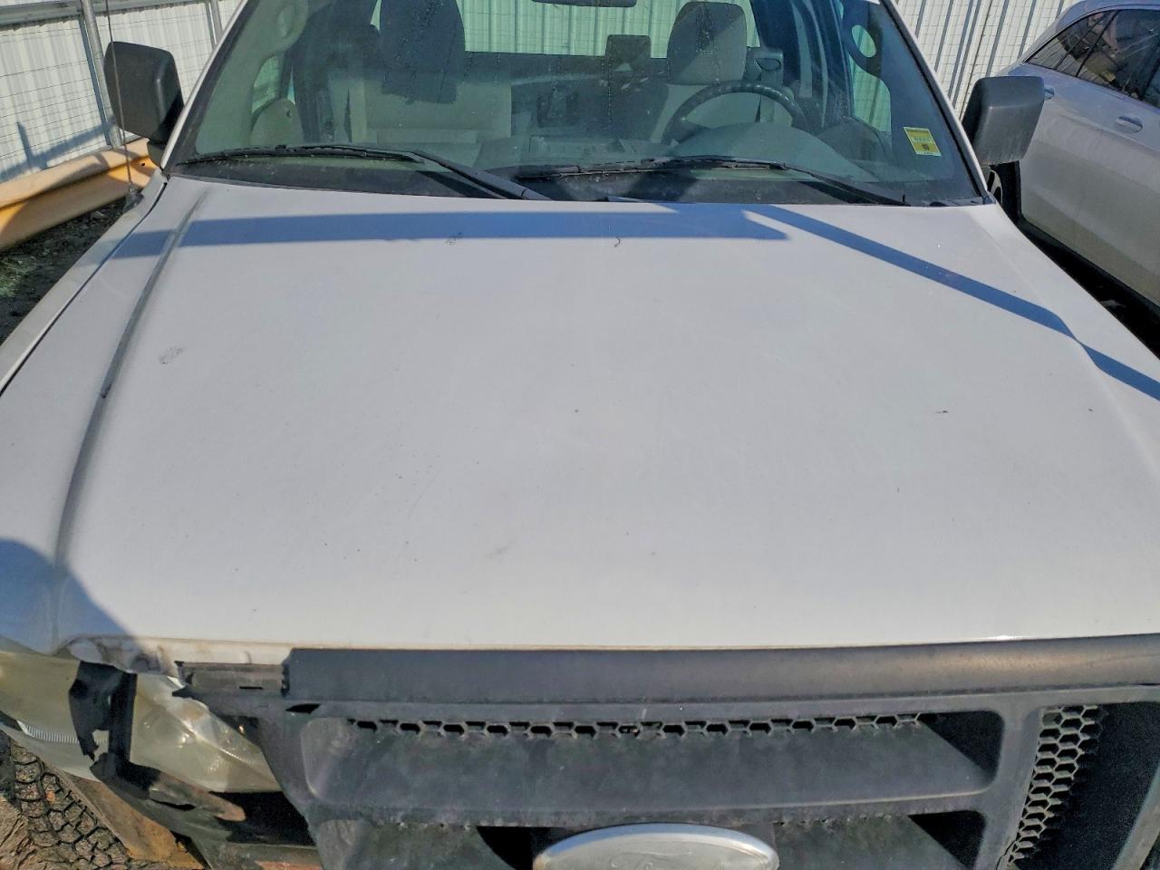 2006 Ford F150 White vin: 1FTRF12W56KD56972