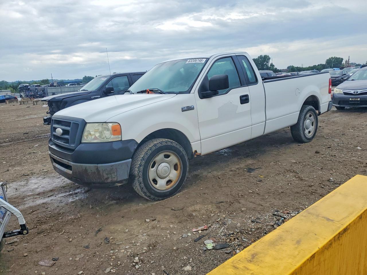 2006 Ford F150 White vin: 1FTRF12W56NB34477