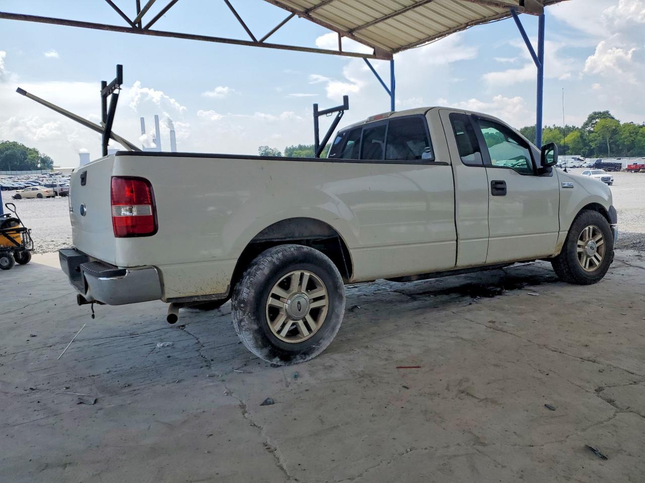 2006 Ford F150 White vin: 1FTRF12W56NB89172