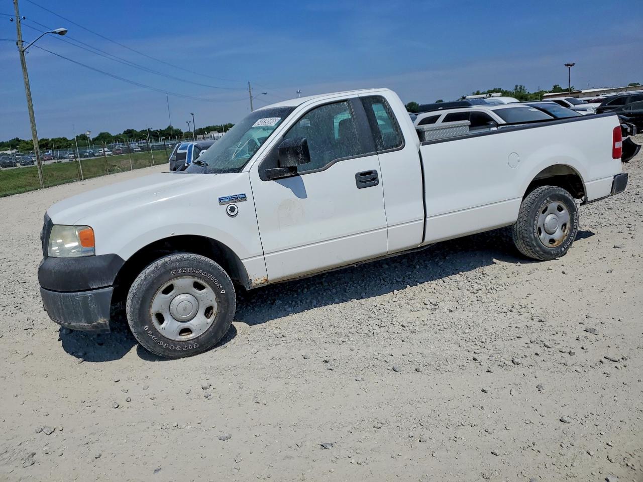 2007 Ford F150 White vin: 1FTRF12W57KD54057