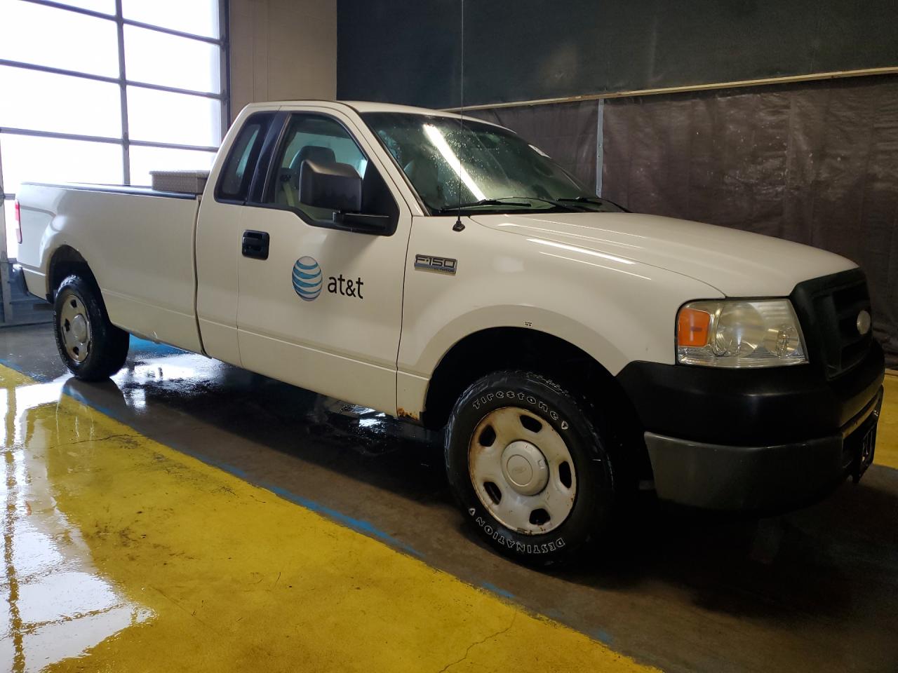 2007 Ford F150 White vin: 1FTRF12W57KD54057 Damage: Right Front Fender, Rust, Severe Damage