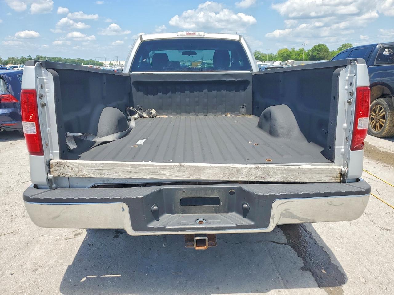 2008 Ford F150 Серебряный vin: 1FTRF12W58KE24898