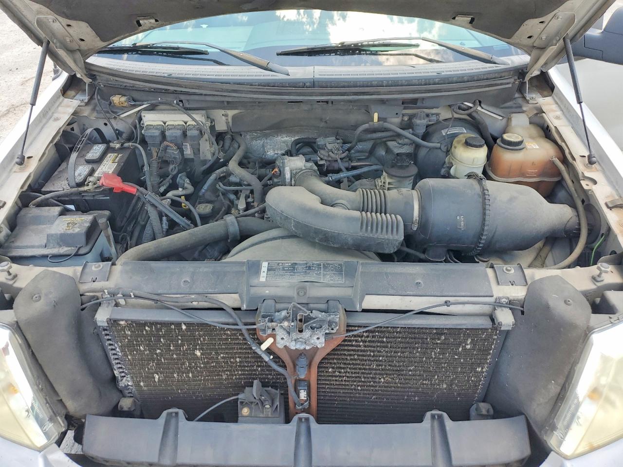 2008 Ford F150 Серебряный vin: 1FTRF12W58KE24898