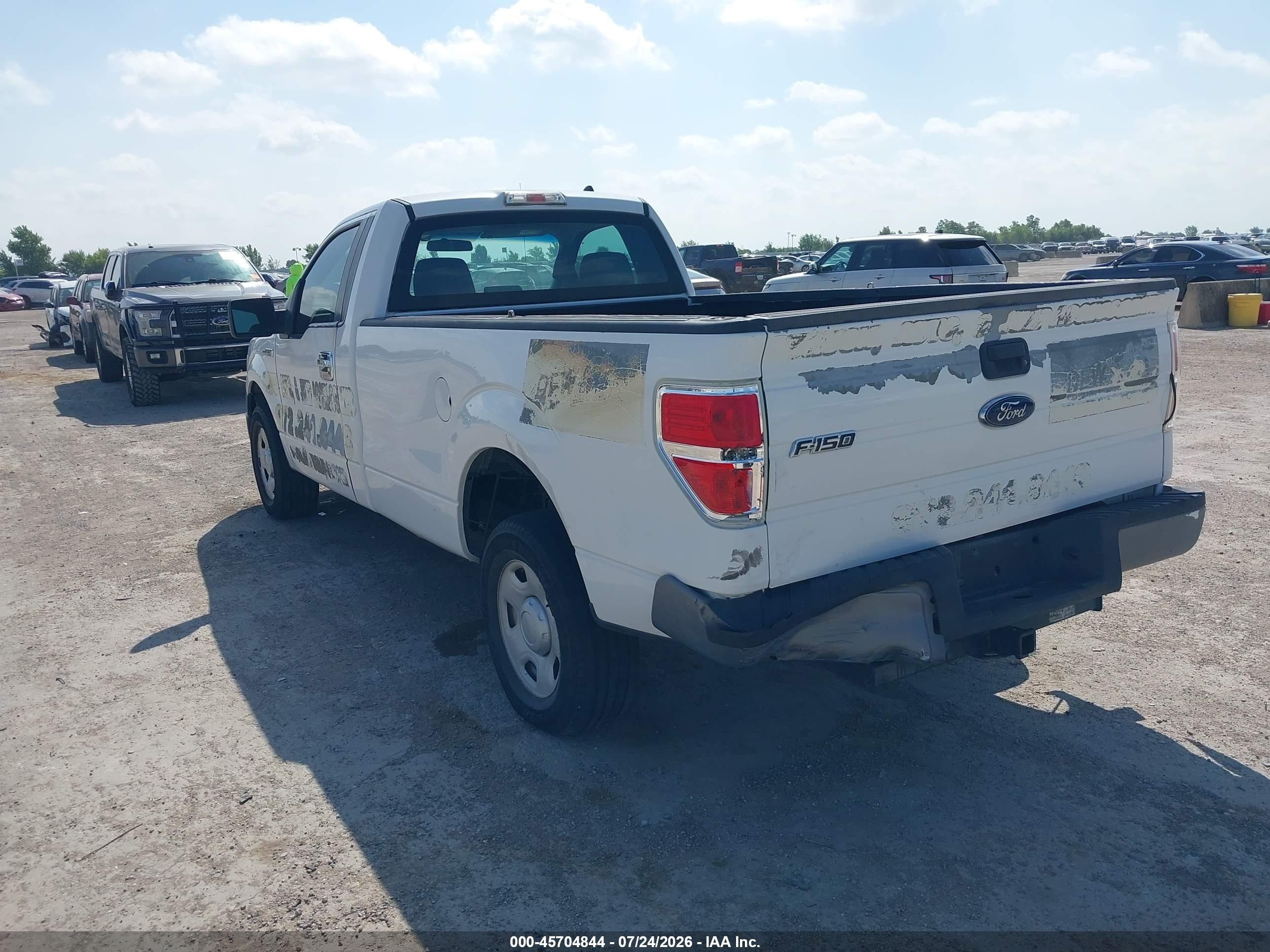 2009 Ford F-150 Stx/xl/xl W/midbox Prep/xlt/xlt W/midbox Prep White vin: 1FTRF12W59KA70379