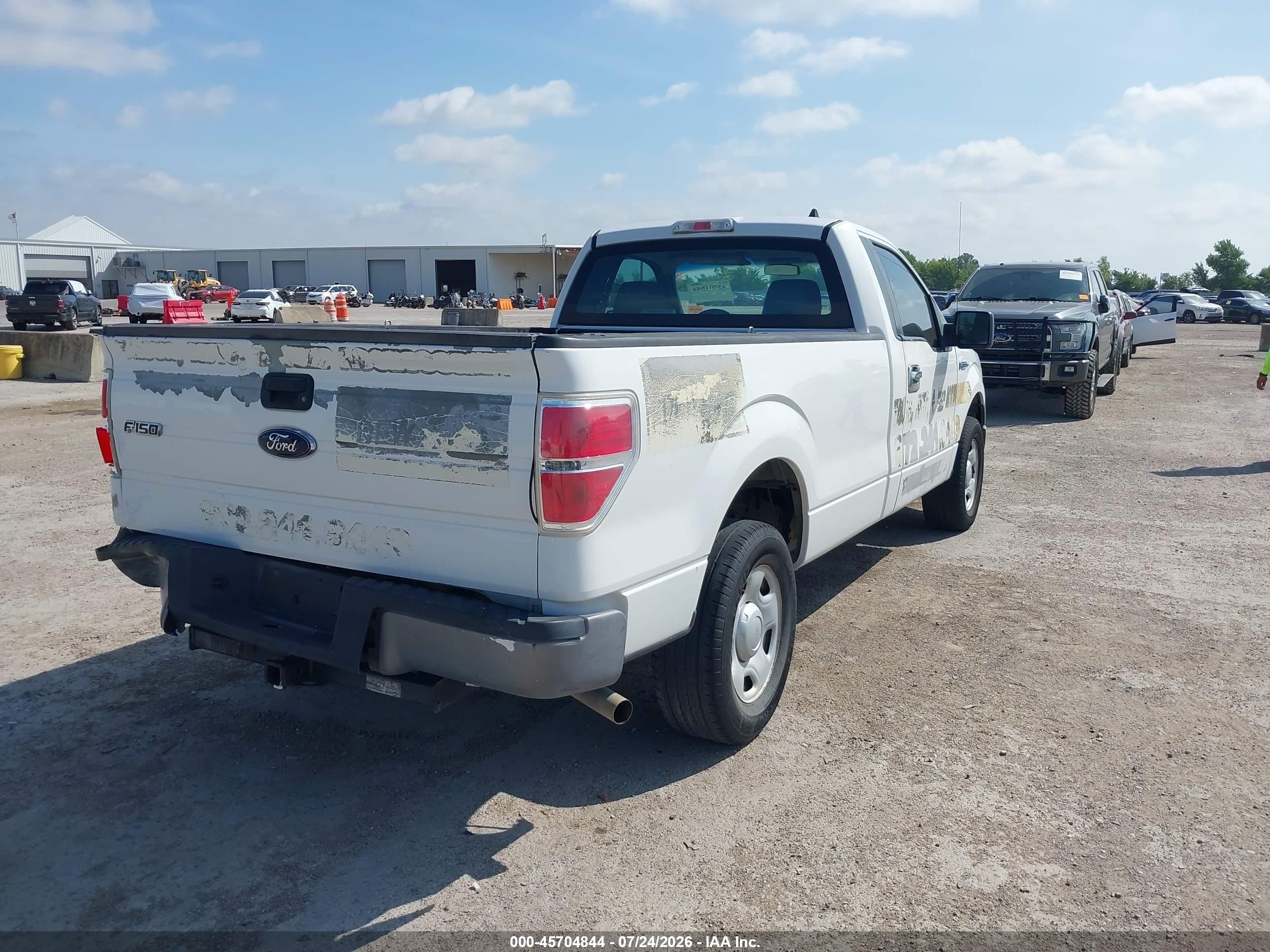 2009 Ford F-150 Stx/xl/xl W/midbox Prep/xlt/xlt W/midbox Prep White vin: 1FTRF12W59KA70379