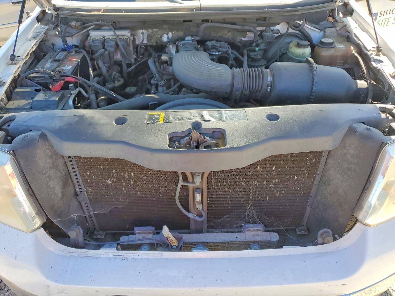 2004 Ford F150 White vin: 1FTRF12W64NA78451