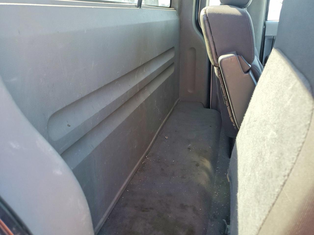 2004 Ford F150 White vin: 1FTRF12W64NA78451