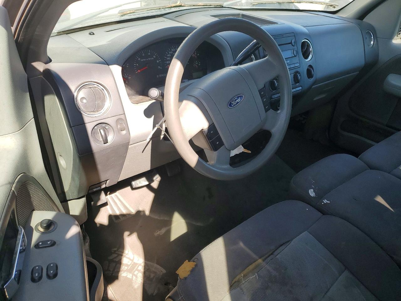2004 Ford F150 White vin: 1FTRF12W64NA78451