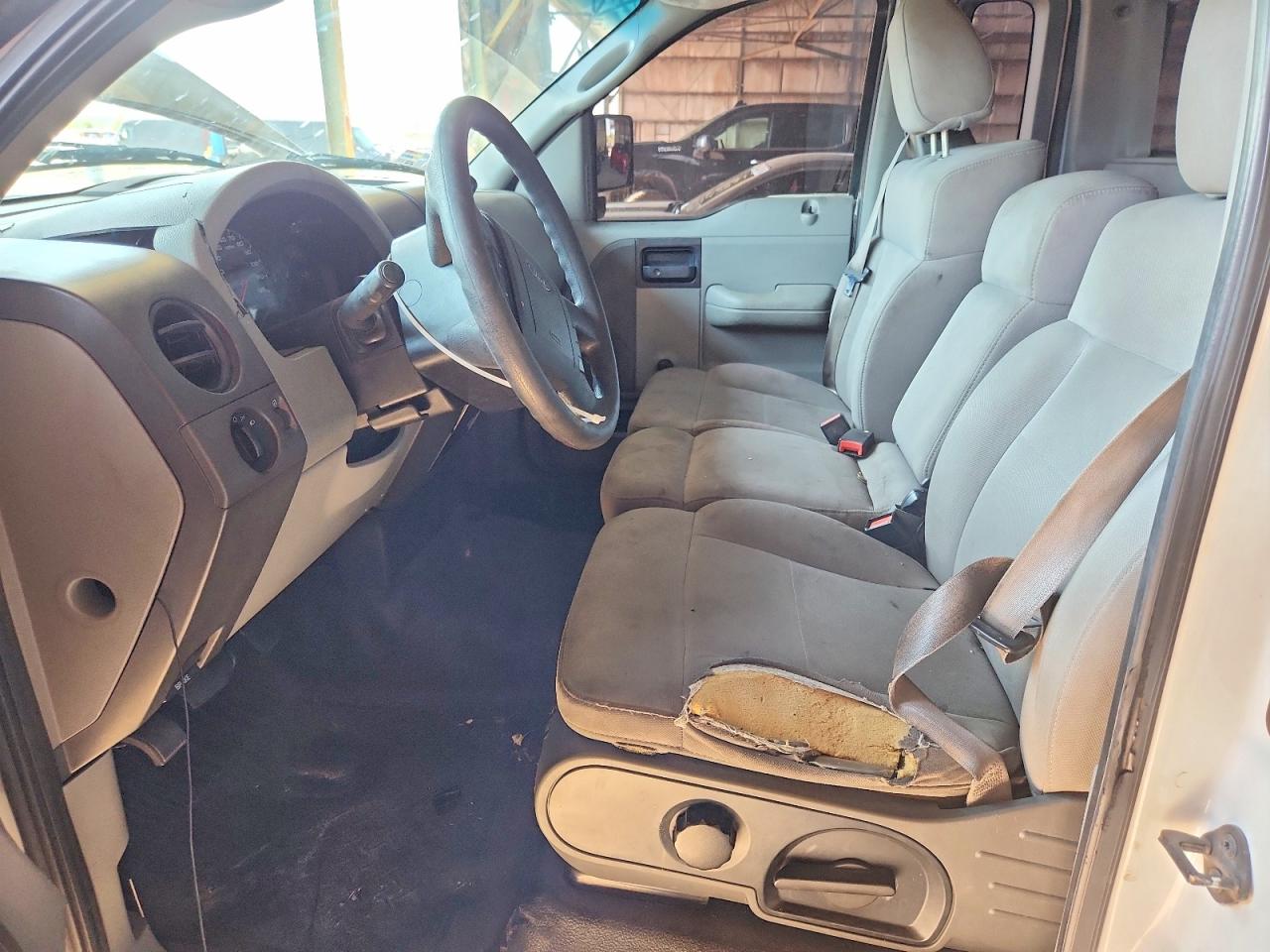 2006 Ford F150 White vin: 1FTRF12W66NA85189