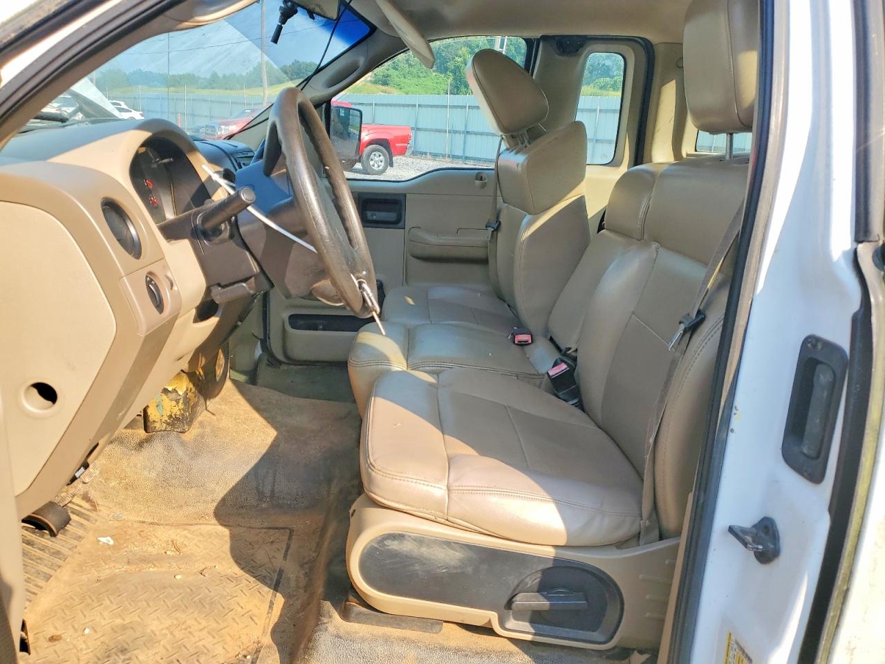 2007 Ford F150 White vin: 1FTRF12W67KC16186