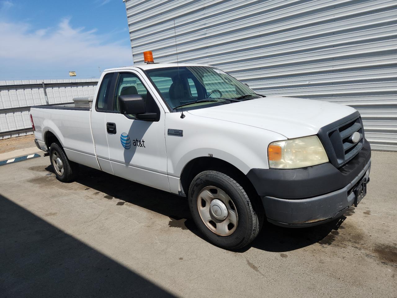 2007 Ford F150 White vin: 1FTRF12W67KC91227 Damage: Right Head Lamp, Faded, Repair Required