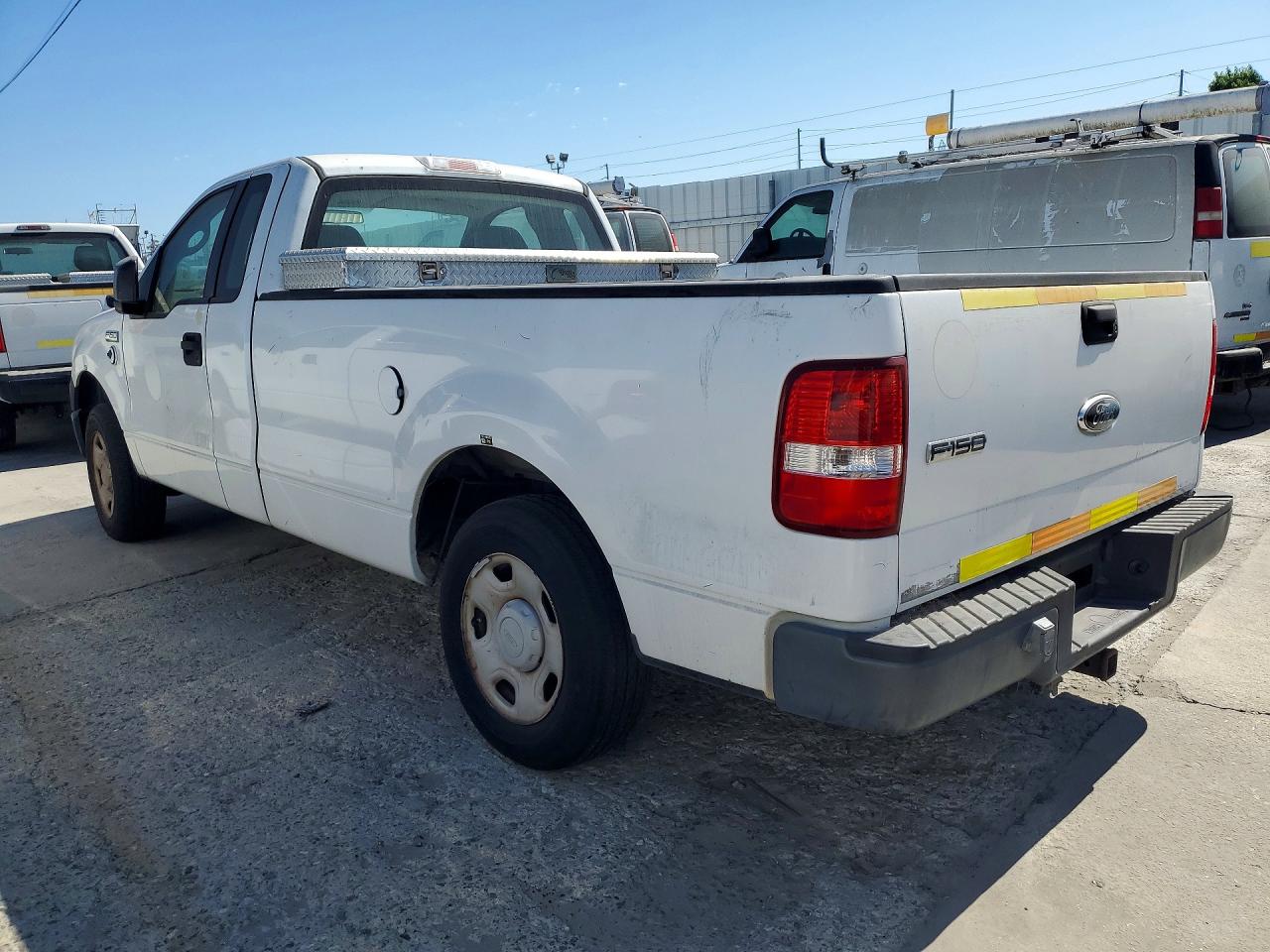 2007 Ford F150 White vin: 1FTRF12W67KD42368