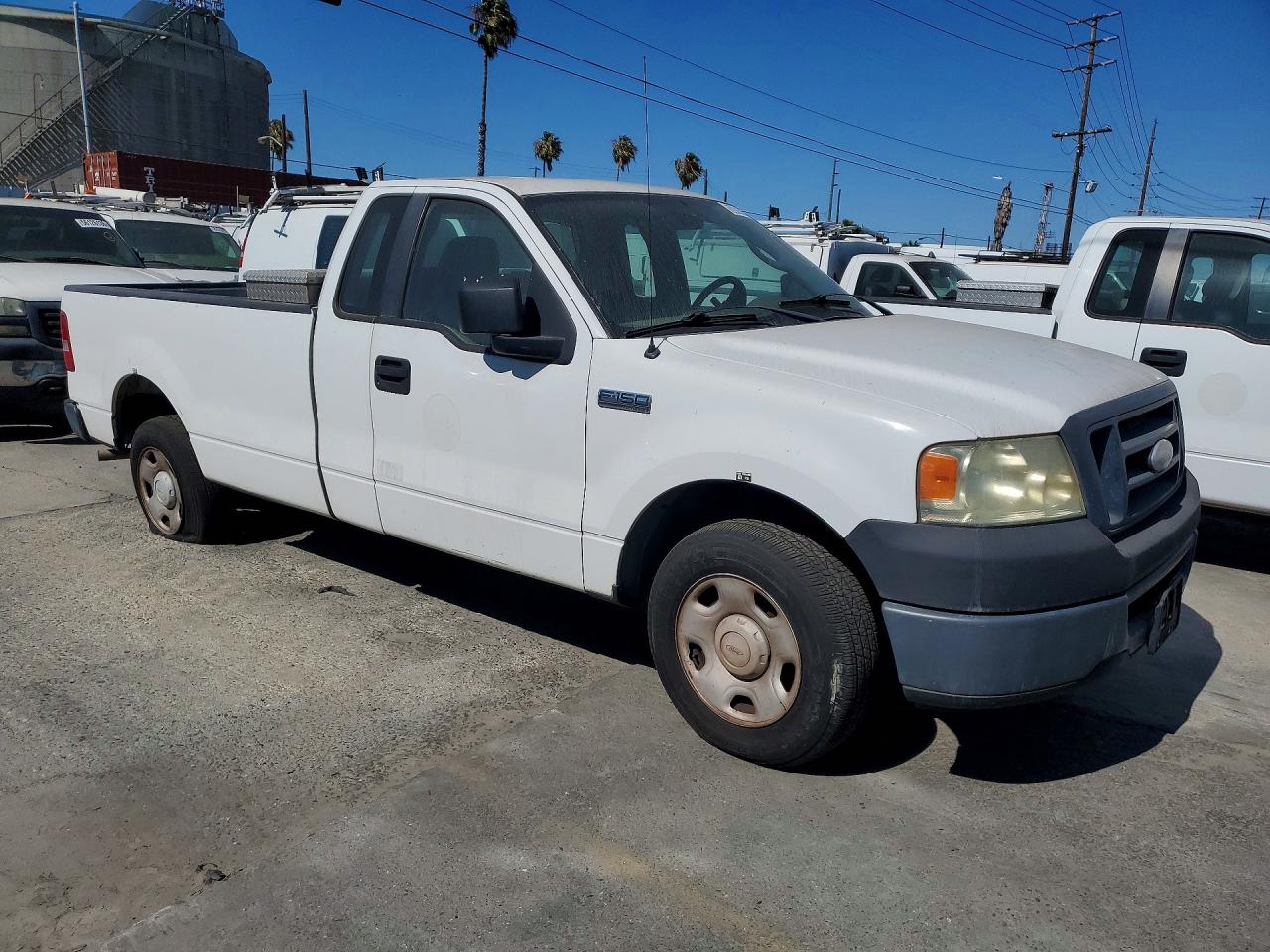 2007 Ford F150 White vin: 1FTRF12W67KD42368
