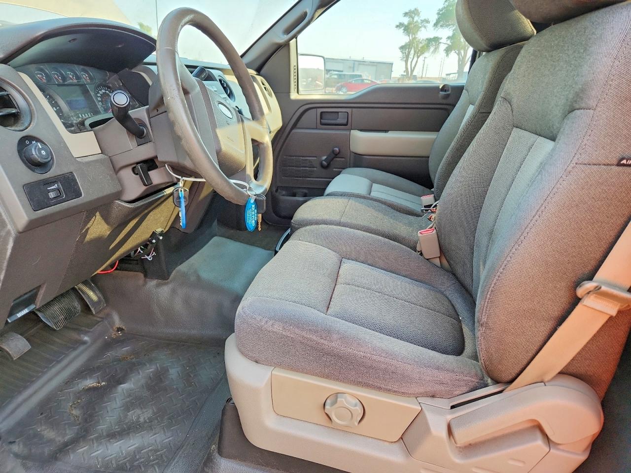 2009 Ford F-150 Beige vin: 1FTRF12W69KB56798