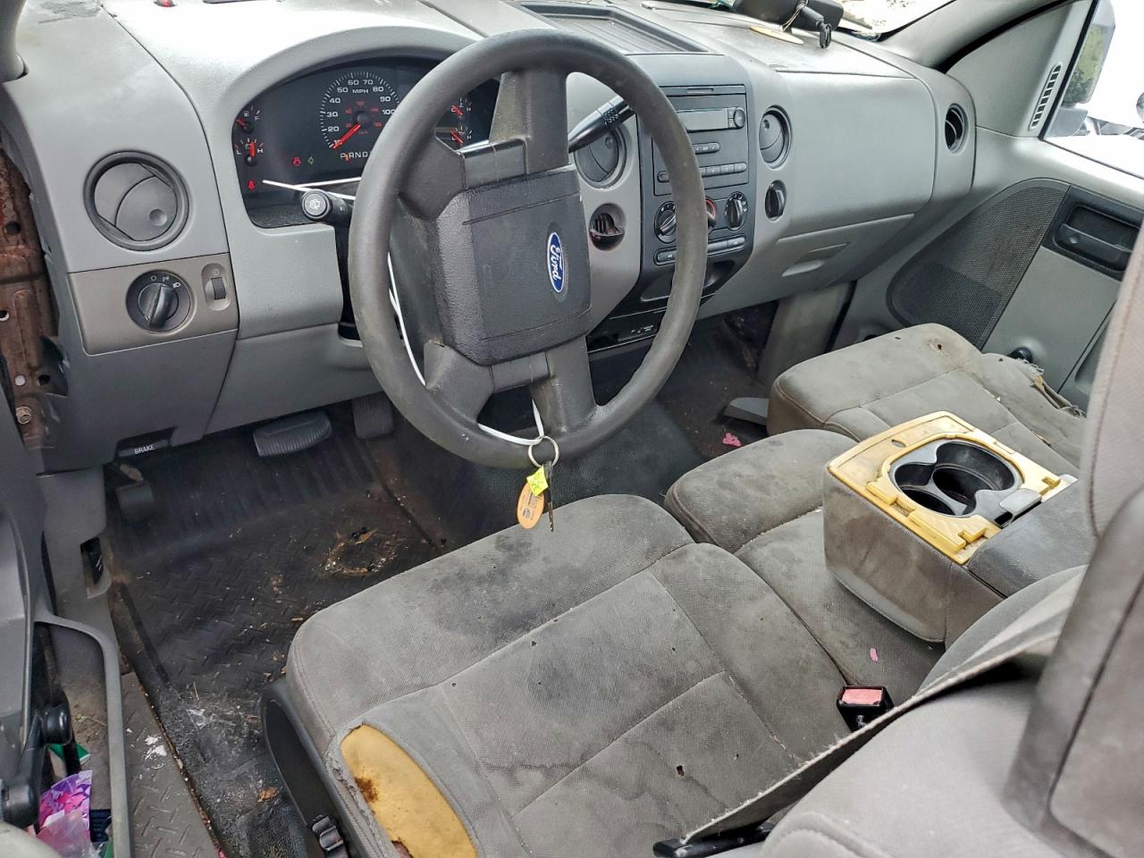 2004 Ford F-150 White vin: 1FTRF12W74NC60238