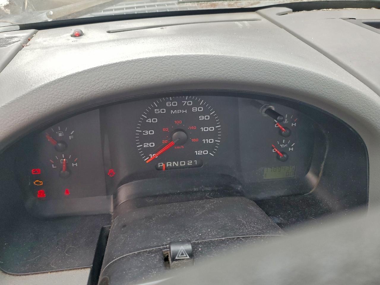2004 Ford F-150 White vin: 1FTRF12W74NC60238