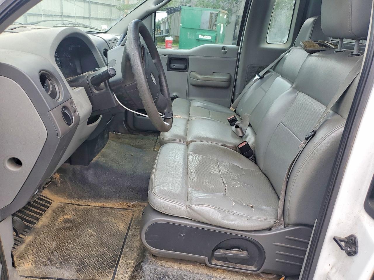 2004 Ford F150 White vin: 1FTRF12W74NC65875