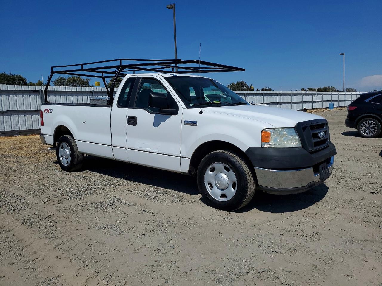 2005 Ford F150 Белый vin: 1FTRF12W75NA08300