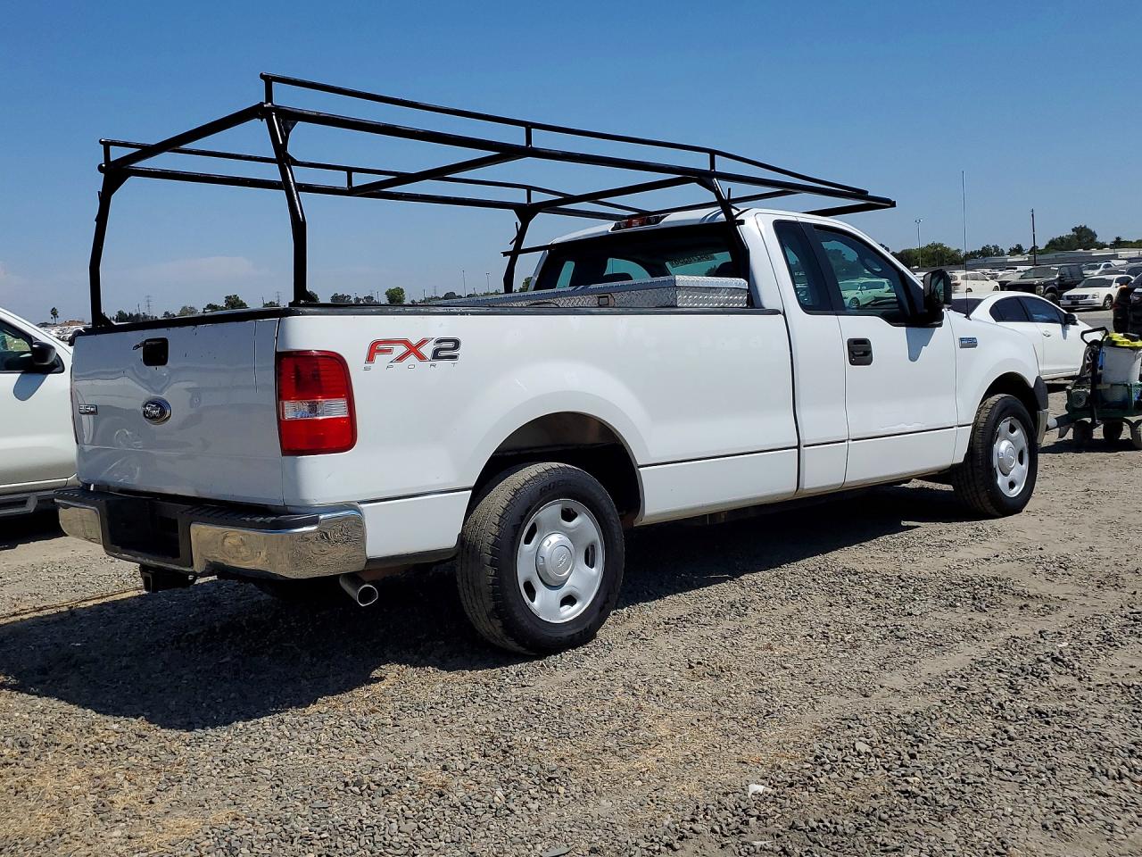 2005 Ford F150 Белый vin: 1FTRF12W75NA08300