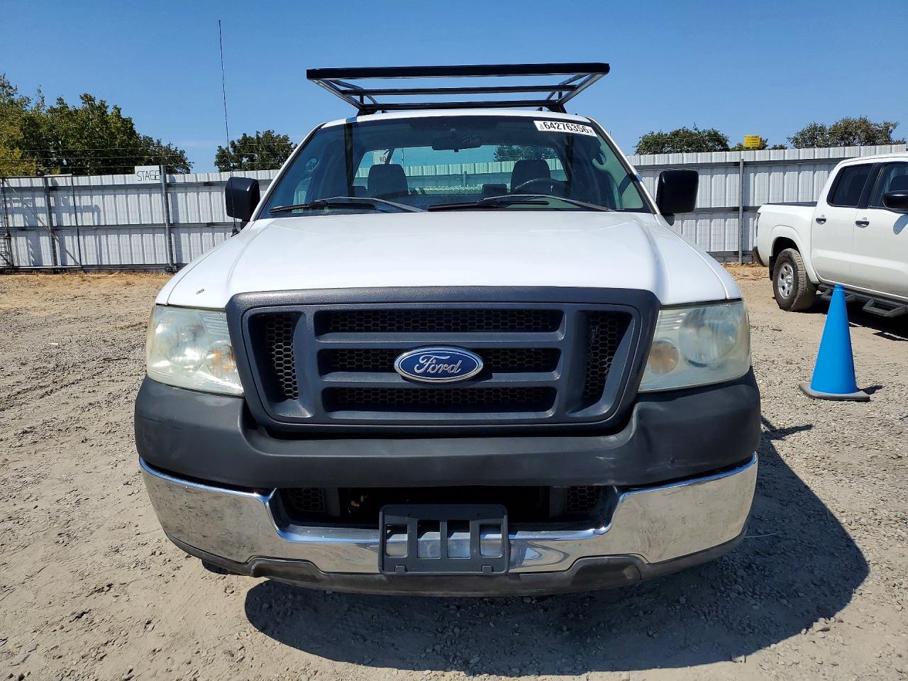 2005 Ford F150 Белый vin: 1FTRF12W75NA08300