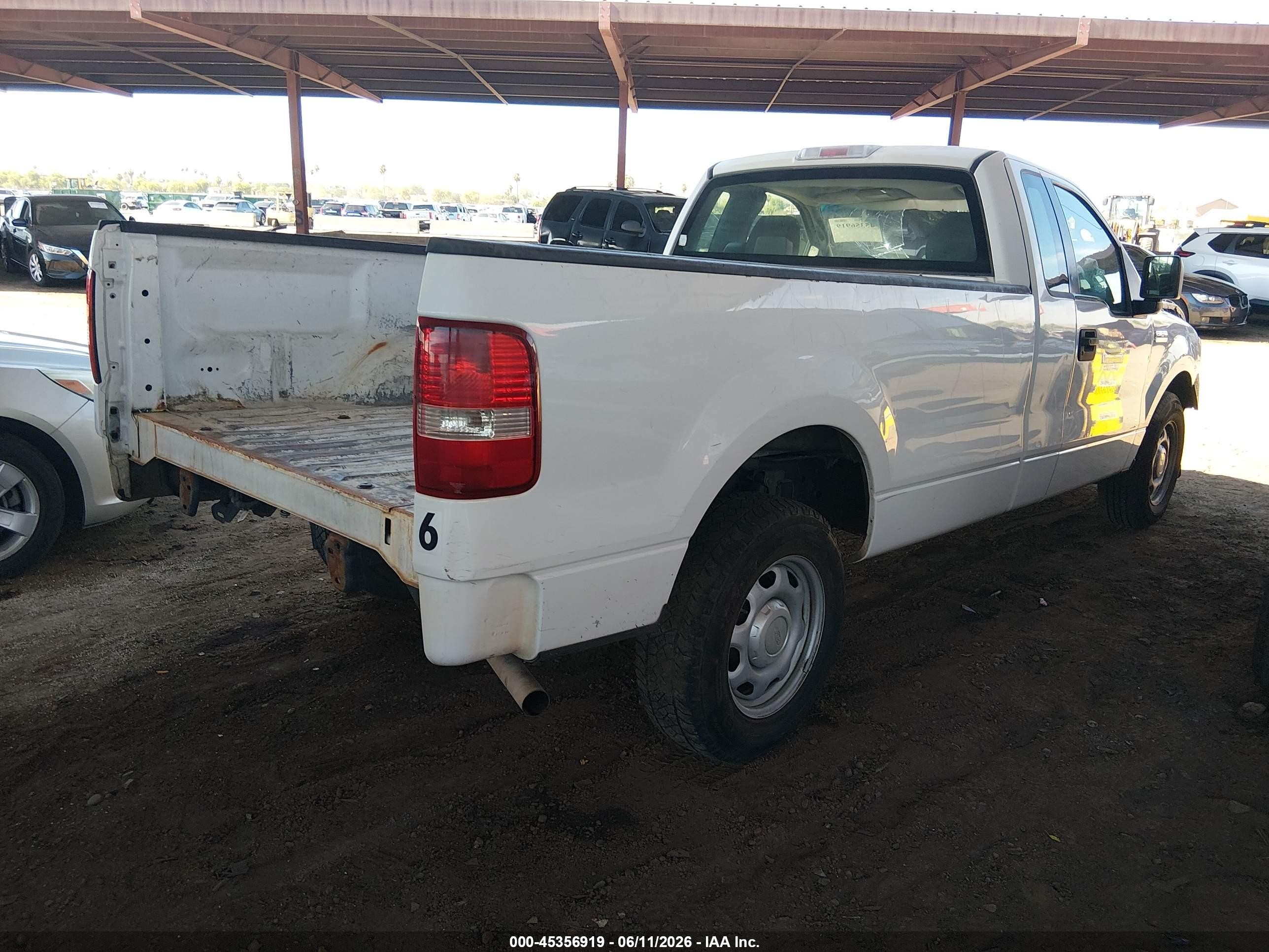 2005 Ford F-150 Stx/xl/xlt White vin: 1FTRF12W75NB27285