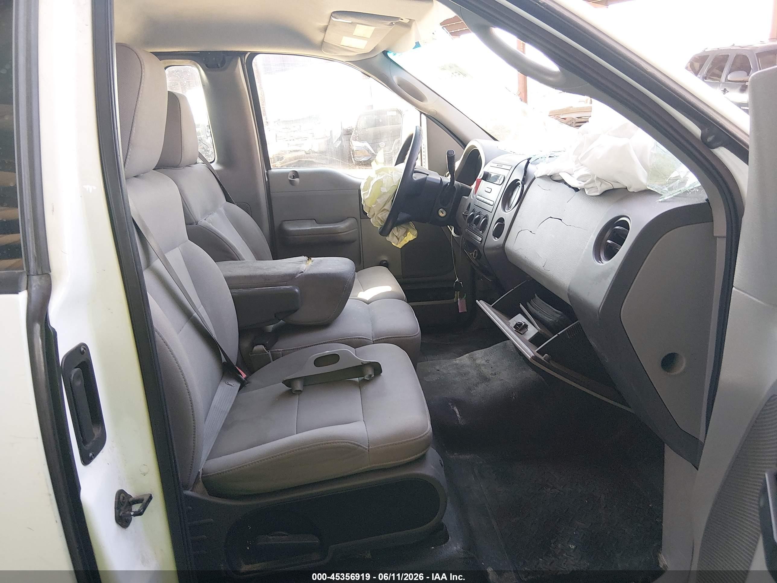 2005 Ford F-150 Stx/xl/xlt White vin: 1FTRF12W75NB27285