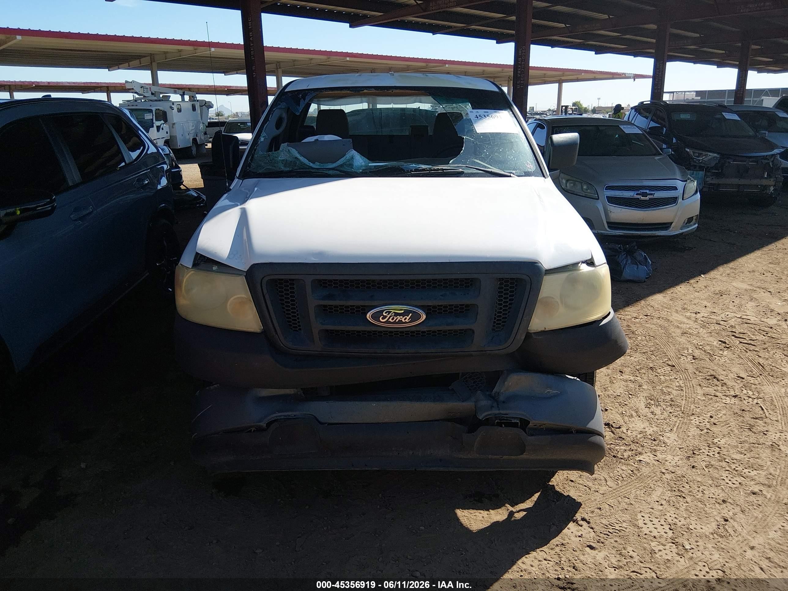 2005 Ford F-150 Stx/xl/xlt White vin: 1FTRF12W75NB27285