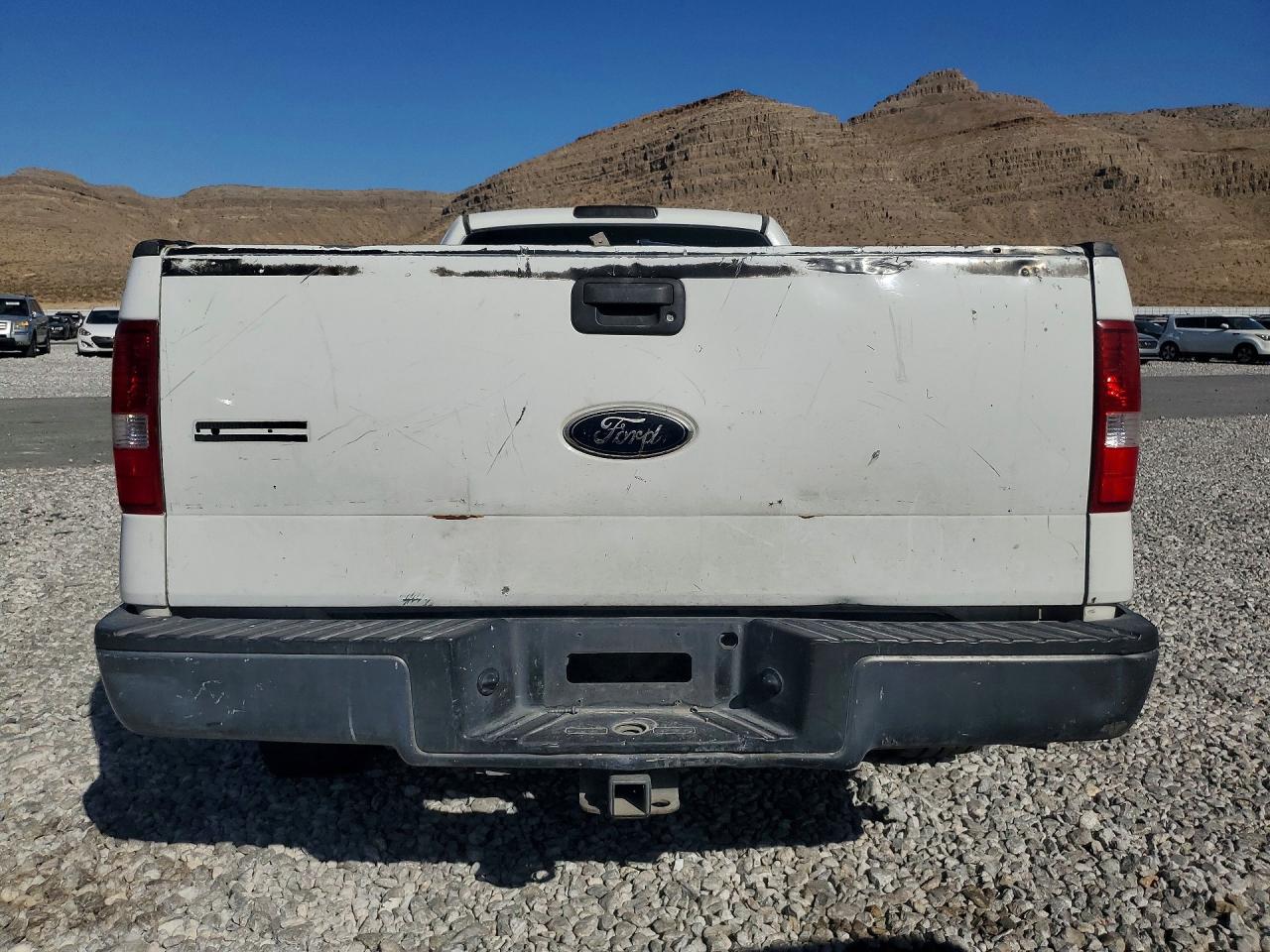 2006 Ford F150 White vin: 1FTRF12W76KC47607