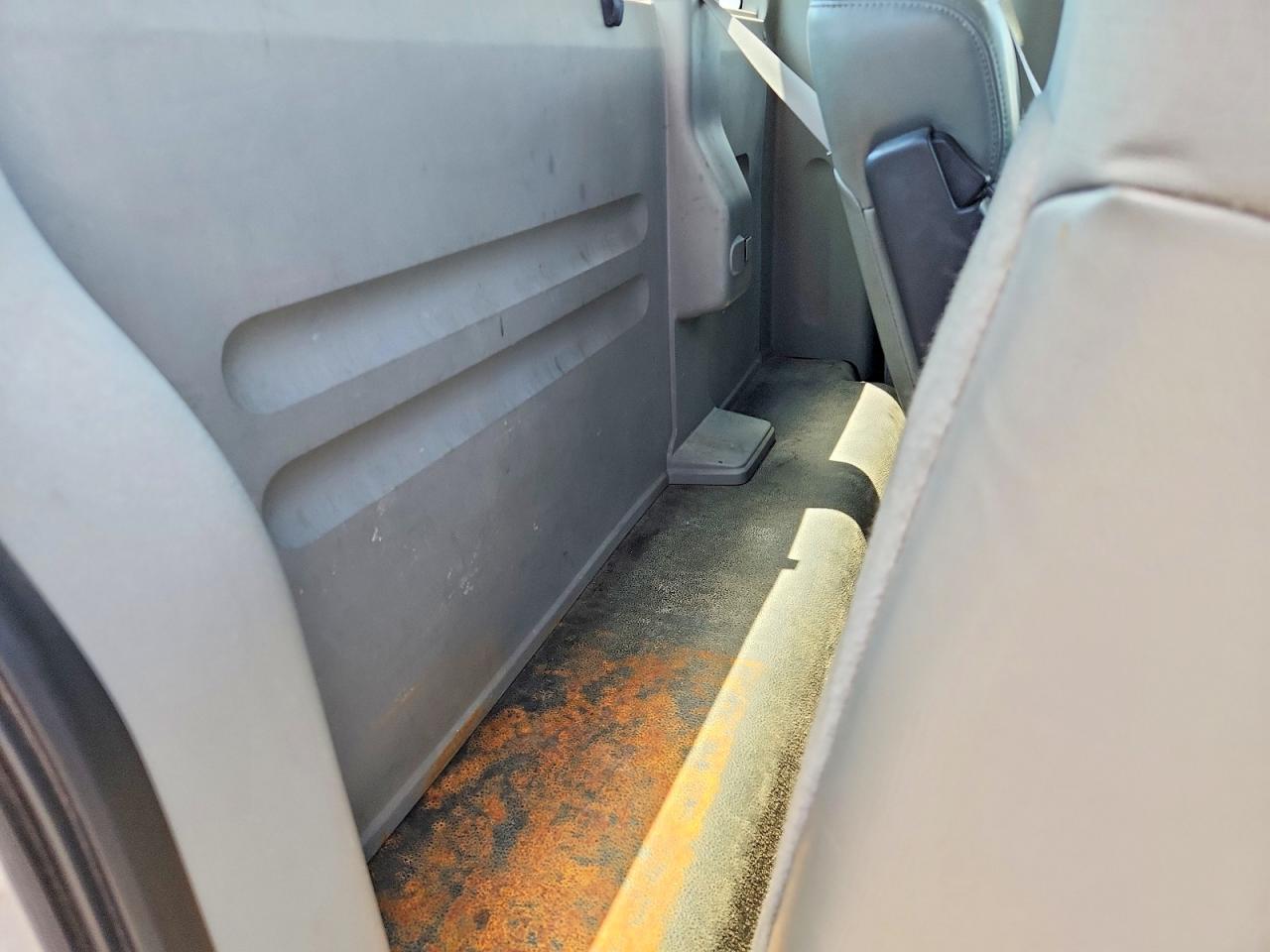 2007 Ford F150 White vin: 1FTRF12W77NA72629
