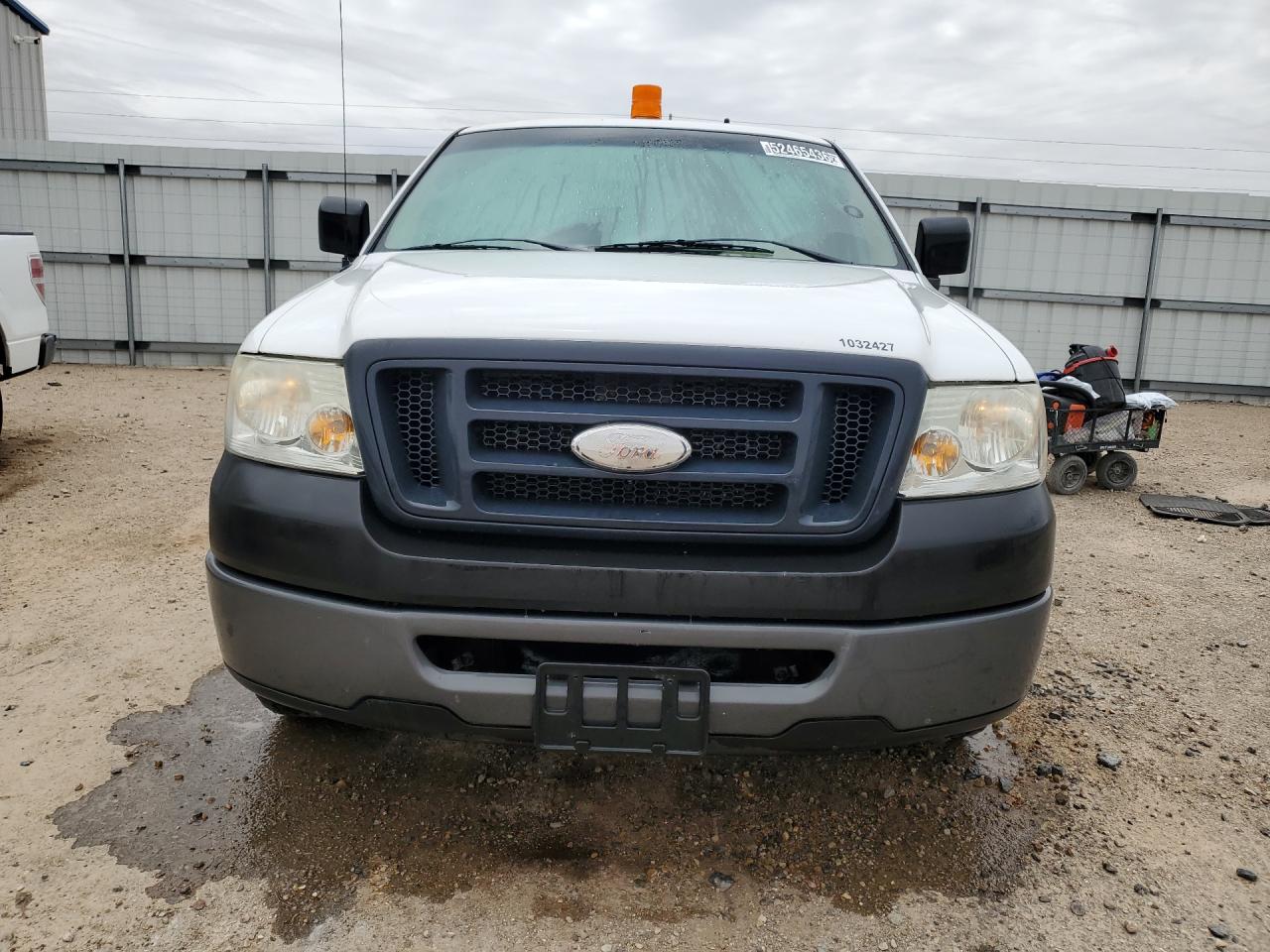 2008 Ford F150 White vin: 1FTRF12W78KB87900 Damage: Front Metal Bumper Painted, Dent(S) W/No Paint Dmg, 1/2 To 1 Inch