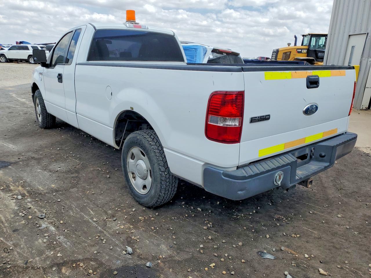 2008 Ford F150 White vin: 1FTRF12W78KB87900
