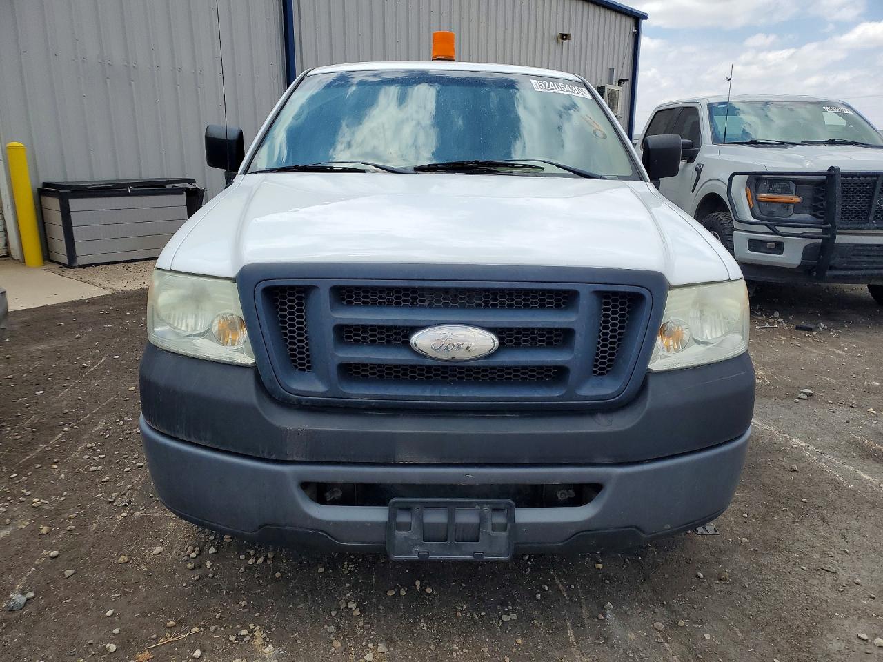 2008 Ford F150 White vin: 1FTRF12W78KB87900