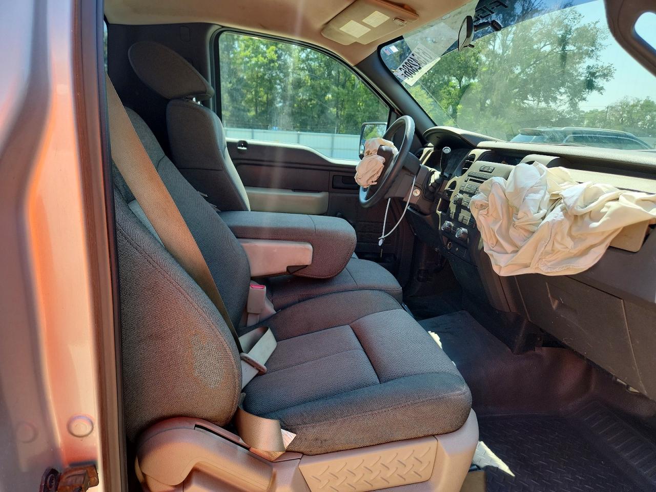 2009 Ford F150 Серебряный vin: 1FTRF12W79KB52422