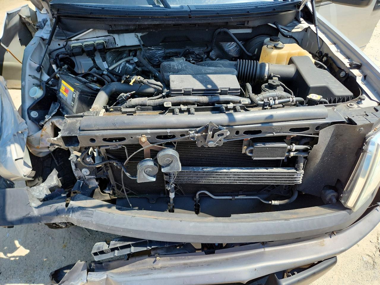 2009 Ford F150 Серебряный vin: 1FTRF12W79KB52422