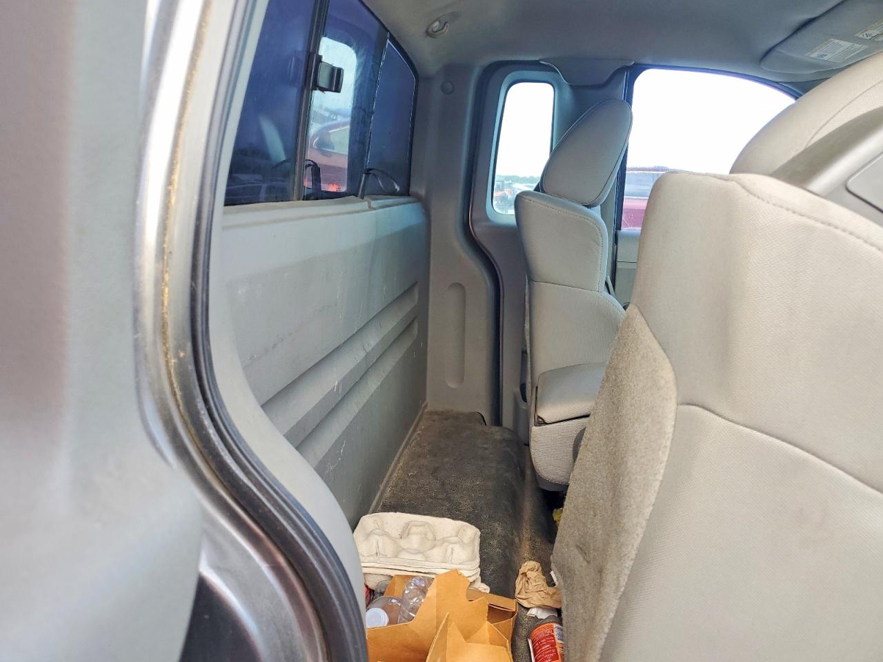 2004 Ford F150 Gray vin: 1FTRF12W84NB16200