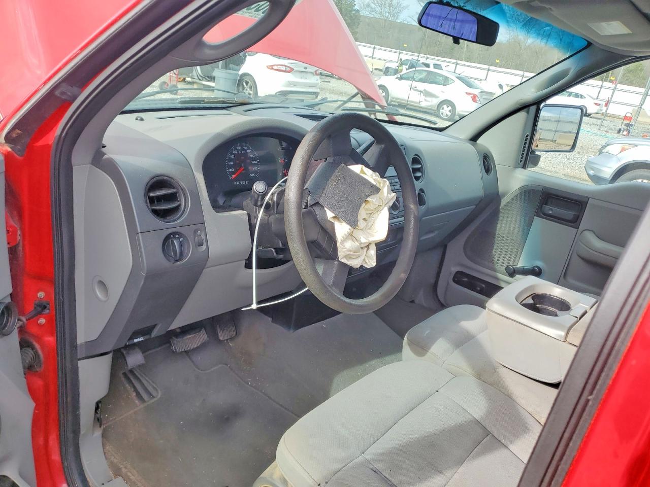 2004 Ford F150 Red vin: 1FTRF12W84NB29349