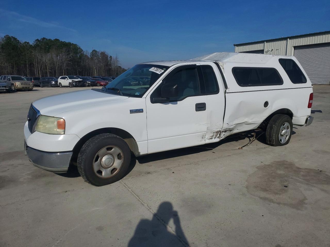 2004 Ford F150 White vin: 1FTRF12W84NB49083