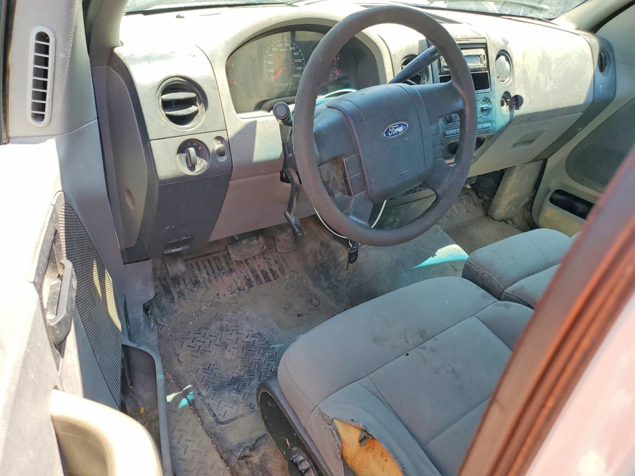 2007 Ford F150 Two Tone vin: 1FTRF12W87KC00412
